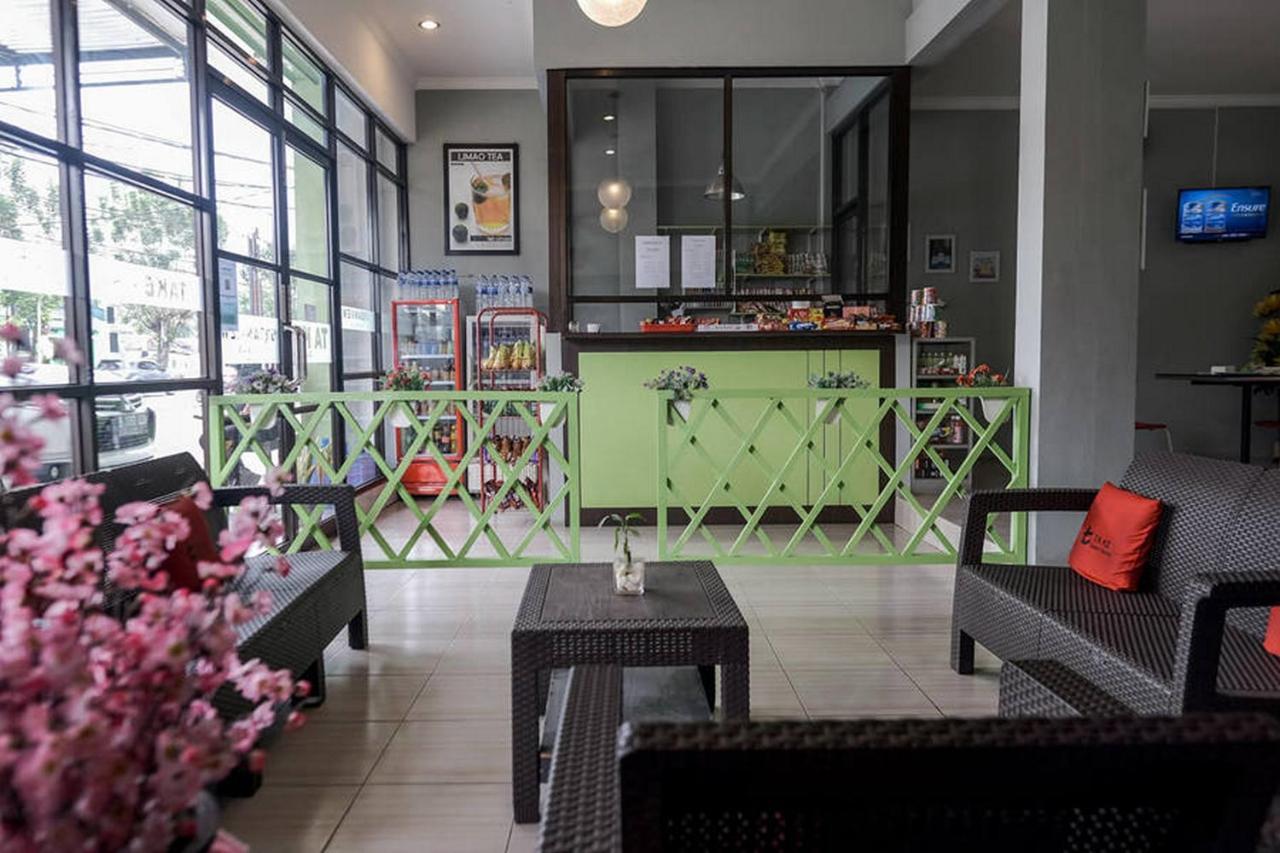 Urbanview Hotel Ta Ke Jelutung Puncak Jambi Dış mekan fotoğraf